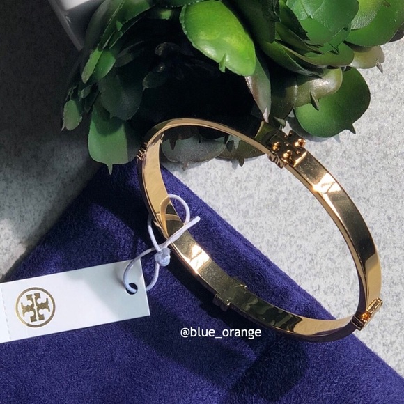 RESTOCKED ✨TORY BURCH✨LOGO BANGLE SLIP ON BRACELET - Picture 4 of 7